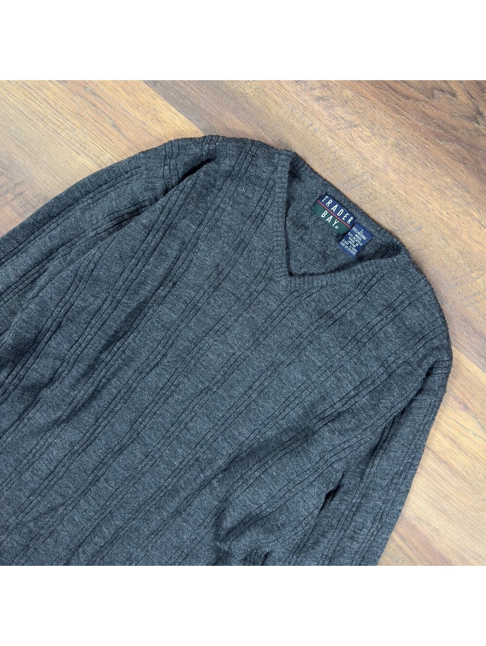 Trader Bay Merino Wool V-Neck Sweater Mens L Charcoal Gray